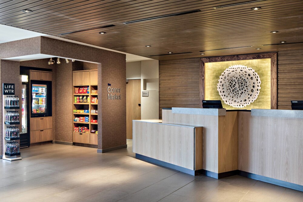 Fairfield Inn & Suites by Marriott Fayetteville - photo 3