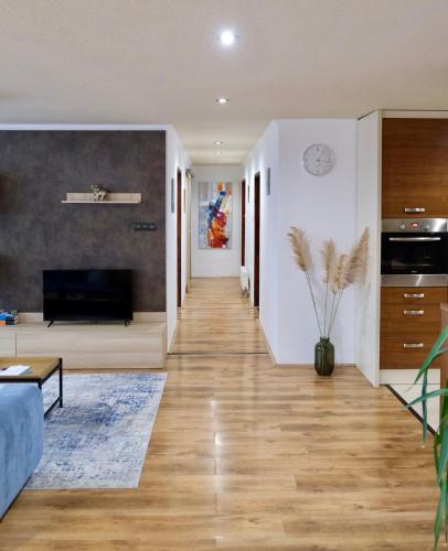 Trón Apartman 2 — 4-Star Luxury Hotel in Siklos, Hungary