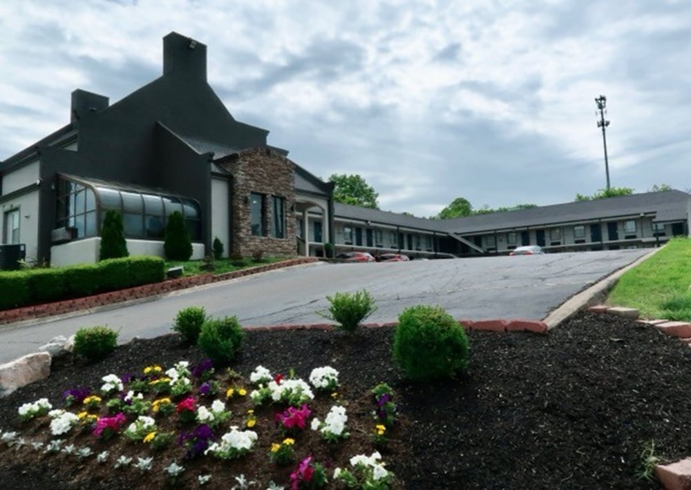 Antioch Quarters Inn and Suites