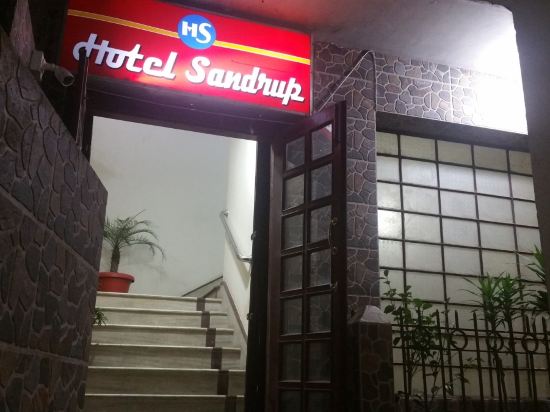 OYO 5666 Hotel Sandrup - last minute hotel in Darjiling