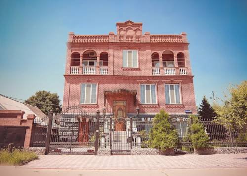 Versal - carbon neutral hotel in Kherson