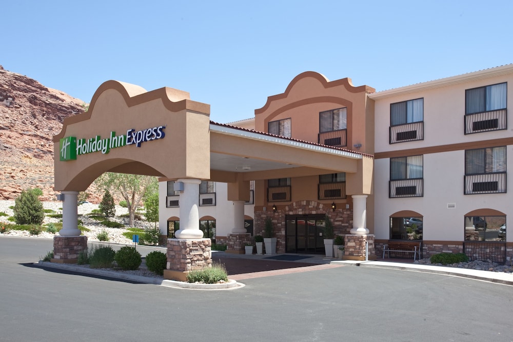 Holiday Inn Express & Suites Moab by IHG - photo 70