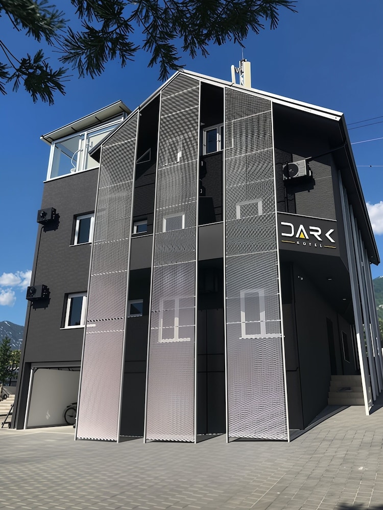 Dark Boutique Hotel — Dajt