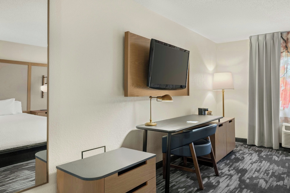 Fairfield by Marriott Mt Pleasant - photo 18
