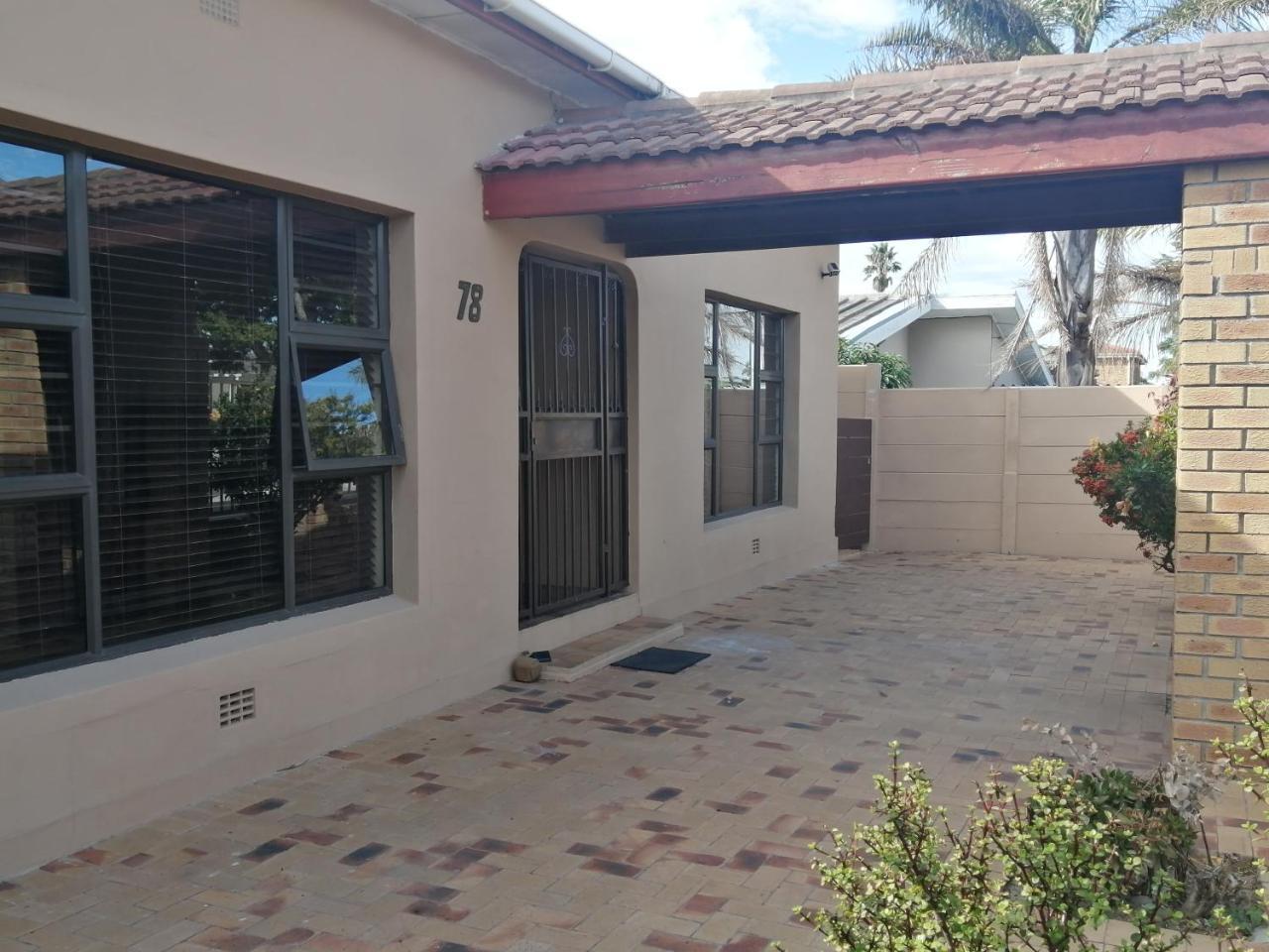Greenleaf Fully Furnished Separate Entrance