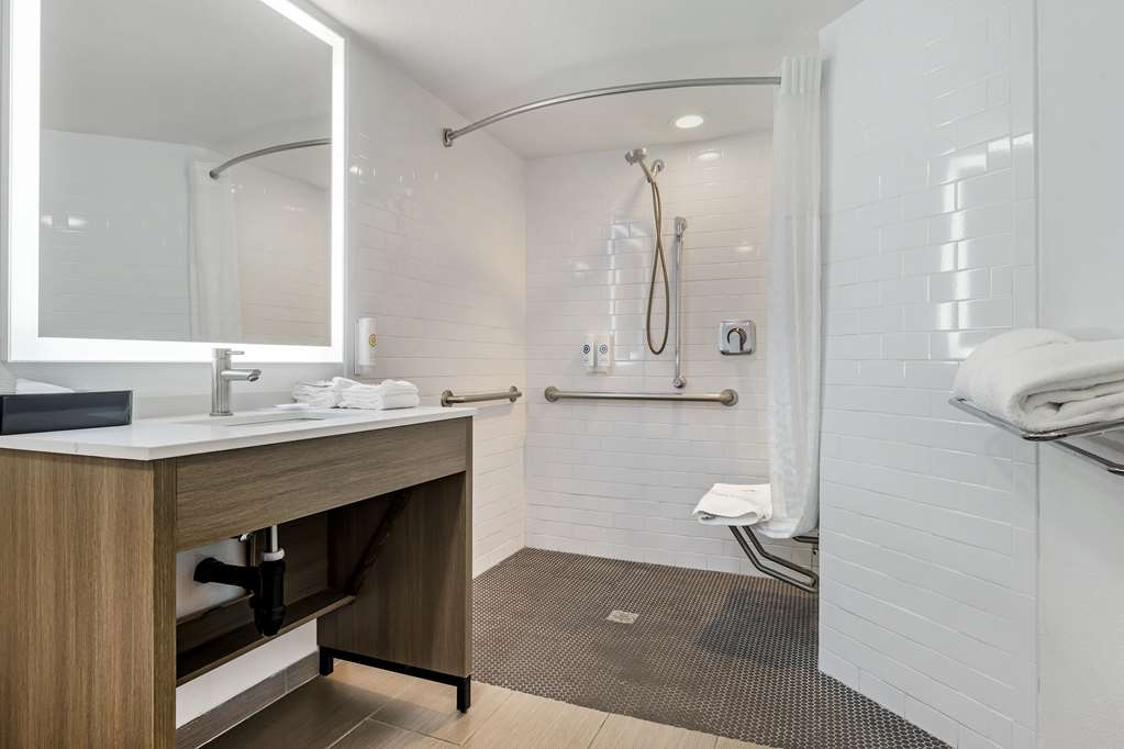 Comfort Inn Sea World Area - photo 26