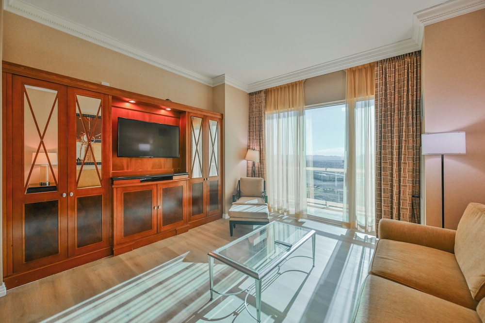 StripViewSuites at Signature - photo 157