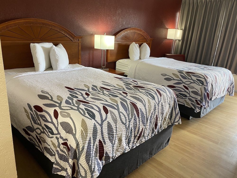 Red Roof Inn Wheelersburg - photo 7