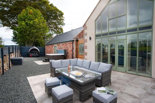 Sunset View Hot Tub Haven for max 8 people in Berwick-Upon-Tweed, United Kingdom