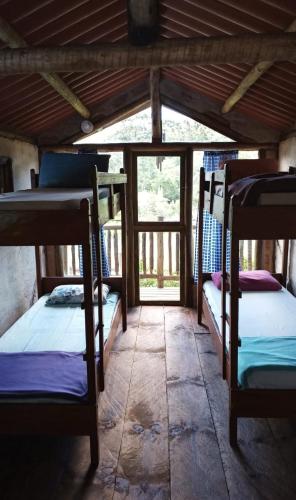 Abrigo do Papagaio no Vale do Matutu - carbon neutral hotel in Unknown City