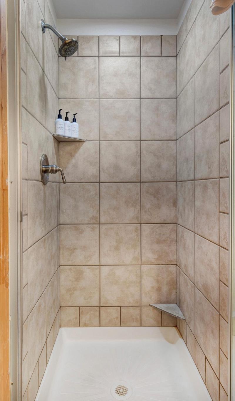 Fox Pointe At Redstone By Lespri Management - photo 46