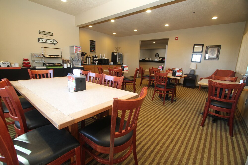 Bowman Inn & Suites - photo 27