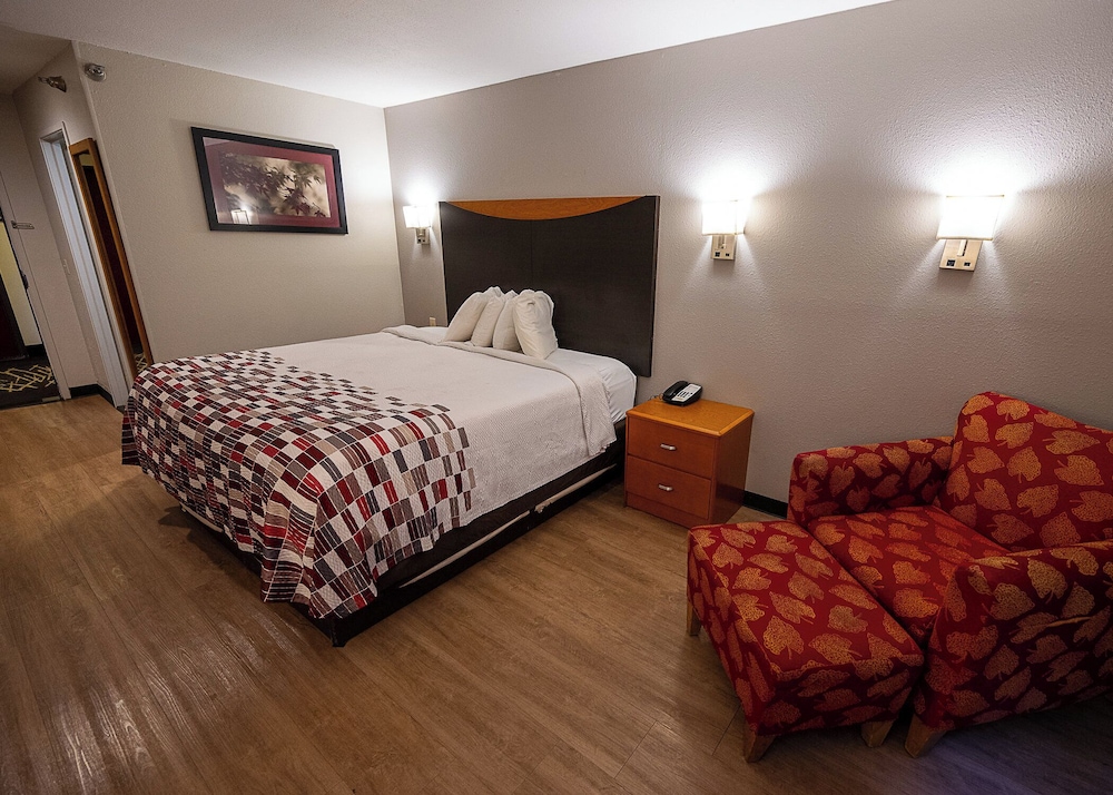 Red Roof Inn & Suites Danville IL - photo 9