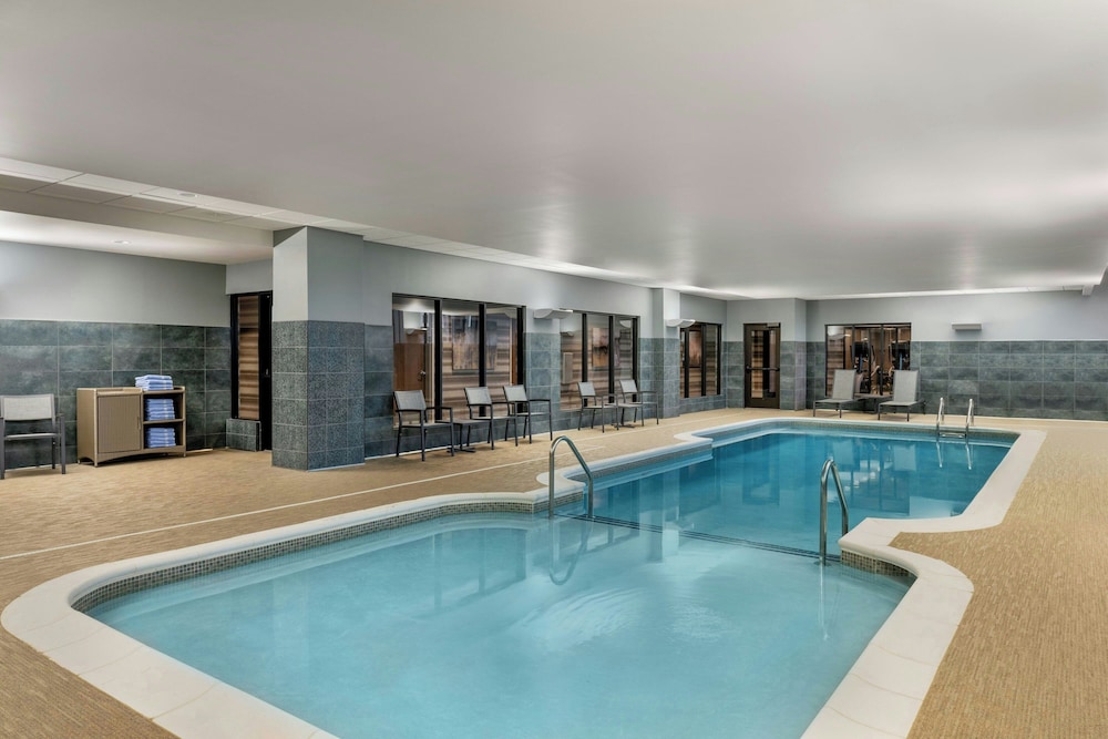 Courtyard Milwaukee Brookfield at Poplar Creek - photo 13