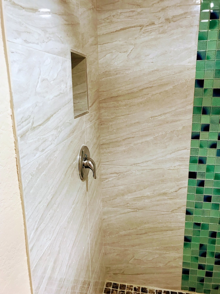 Tropical Inn & Suites - photo 36