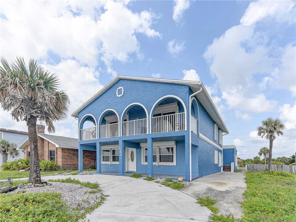 Island Retreat Upper B Ocean Front 2 Bedrooms Sleeps 6 - photo 24