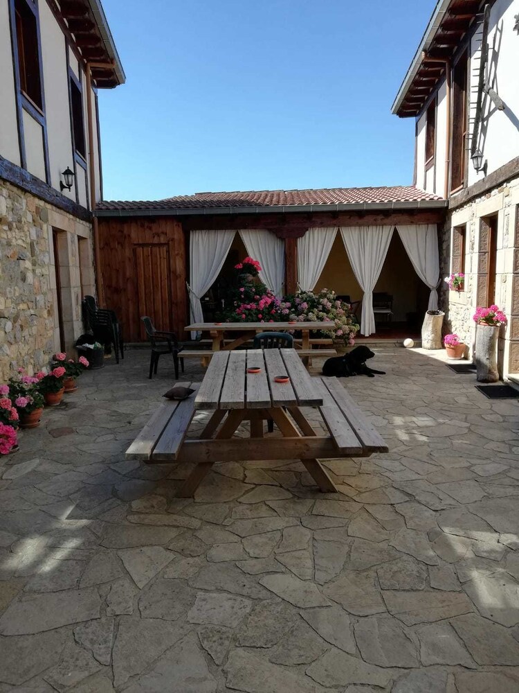 Casa Rural Valle Tosande — 4-Star Luxury Hotel in Castrejon De La Pena, Spain