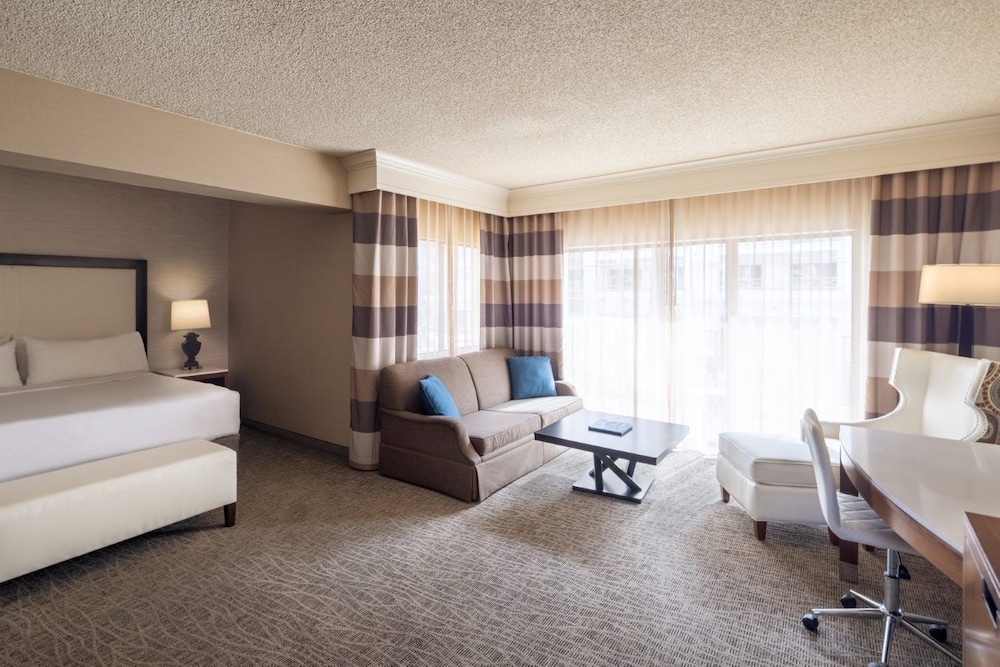Crowne Plaza Phoenix Chandler Golf Resort by IHG - photo 13