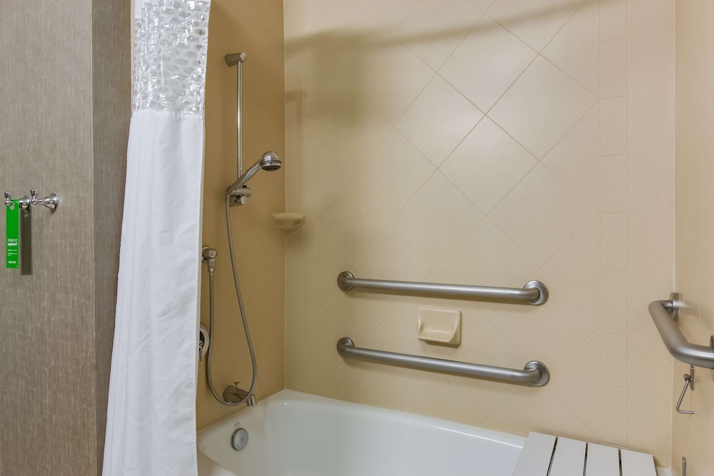 Hampton Inn & Suites Mt. Juliet - photo 50