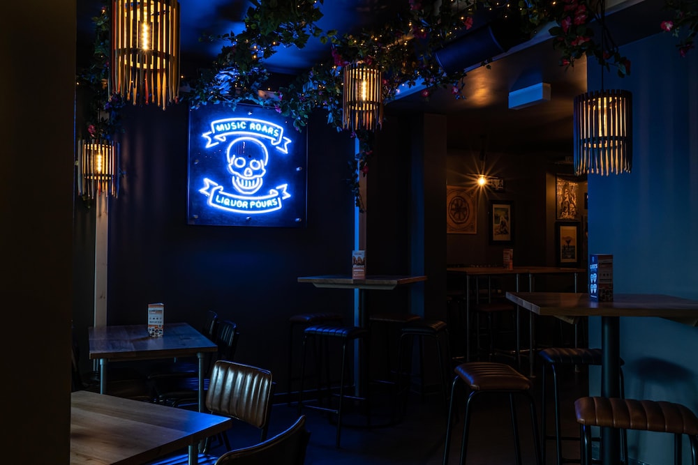 Meininger Hotel Vienna Central Station — Vienna