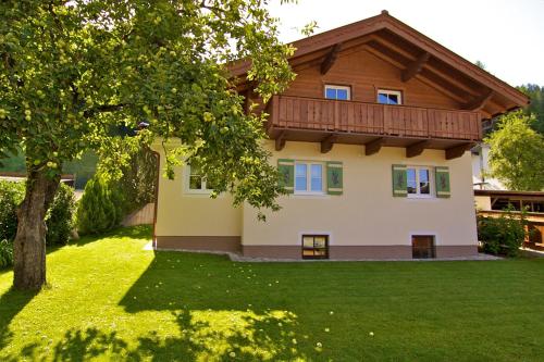 Chalet Jagdhof — 4-Star Luxury Hotel in Sankt Johann Im Pongau, Austria