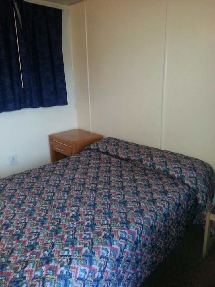 Americana Motel - photo 4
