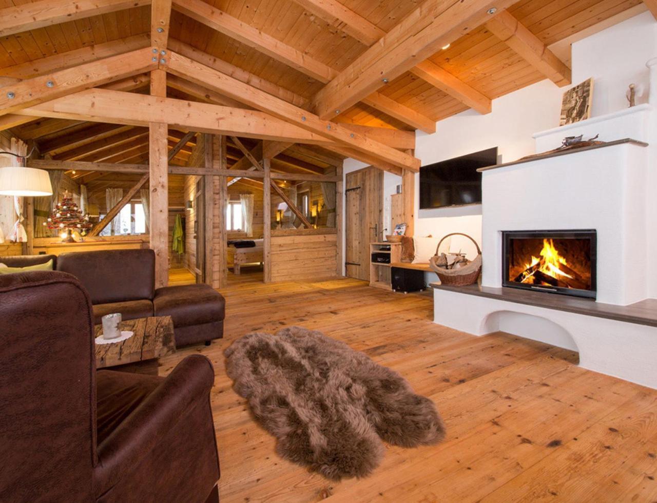Chalet Larchenzipf — 4-Star Luxury Hotel in Pfarrwerfen, Austria