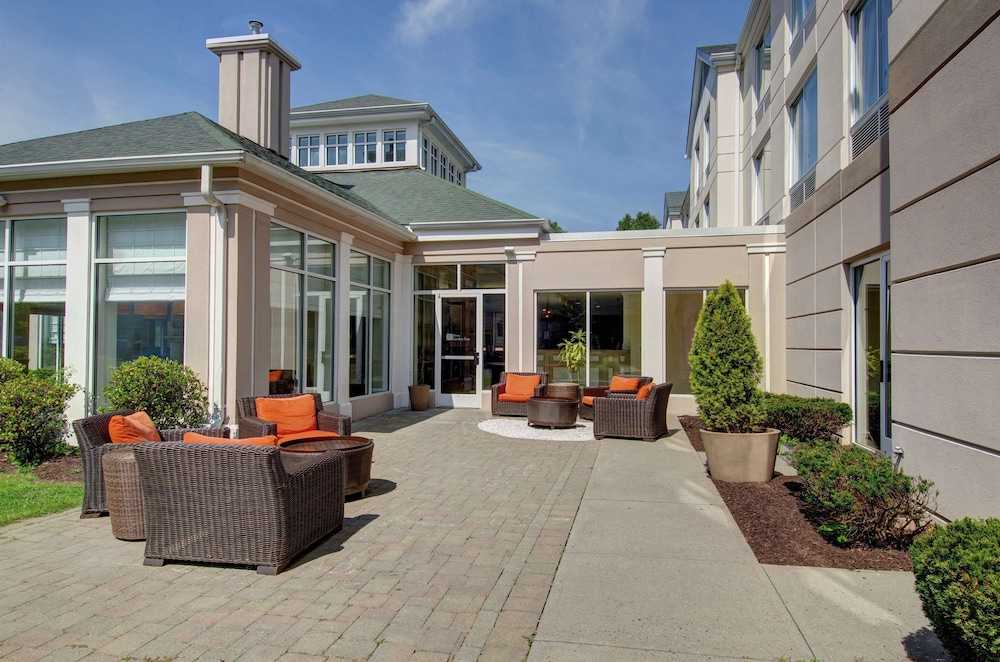 Hilton Garden Inn Norwalk - photo 61