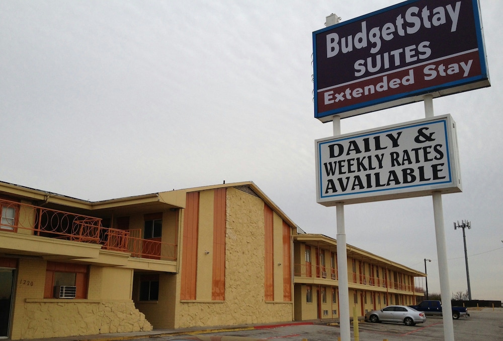 BudgetStay Suites - photo 2