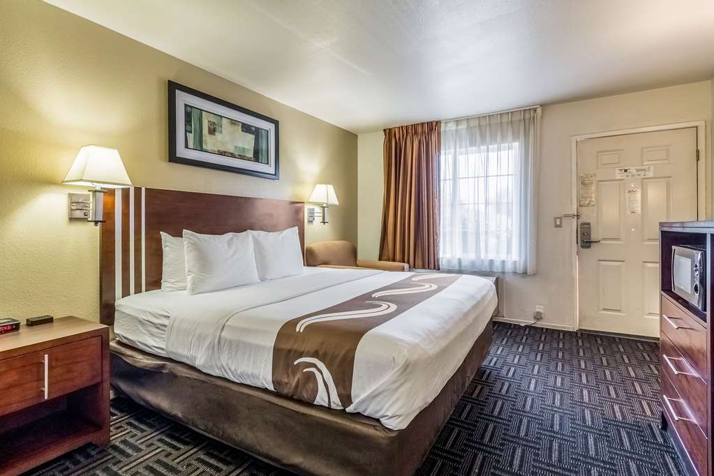 Quality Inn Fresno Near University - photo 7