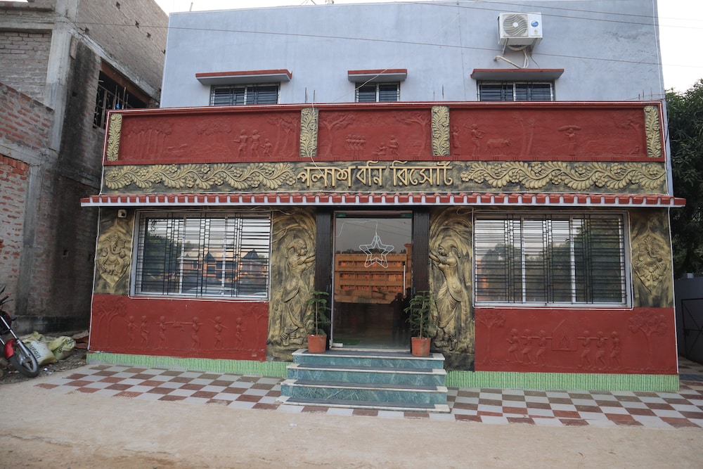 Suite Stays Palashbony Resort in Bolpur, India