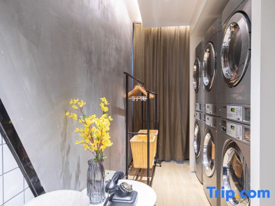 Atour Hotel Yibin West Railway Station in Yibin, People's Republic of China