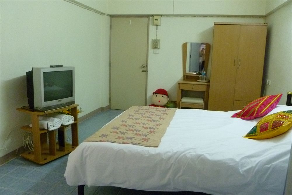 Thanapa Apartment