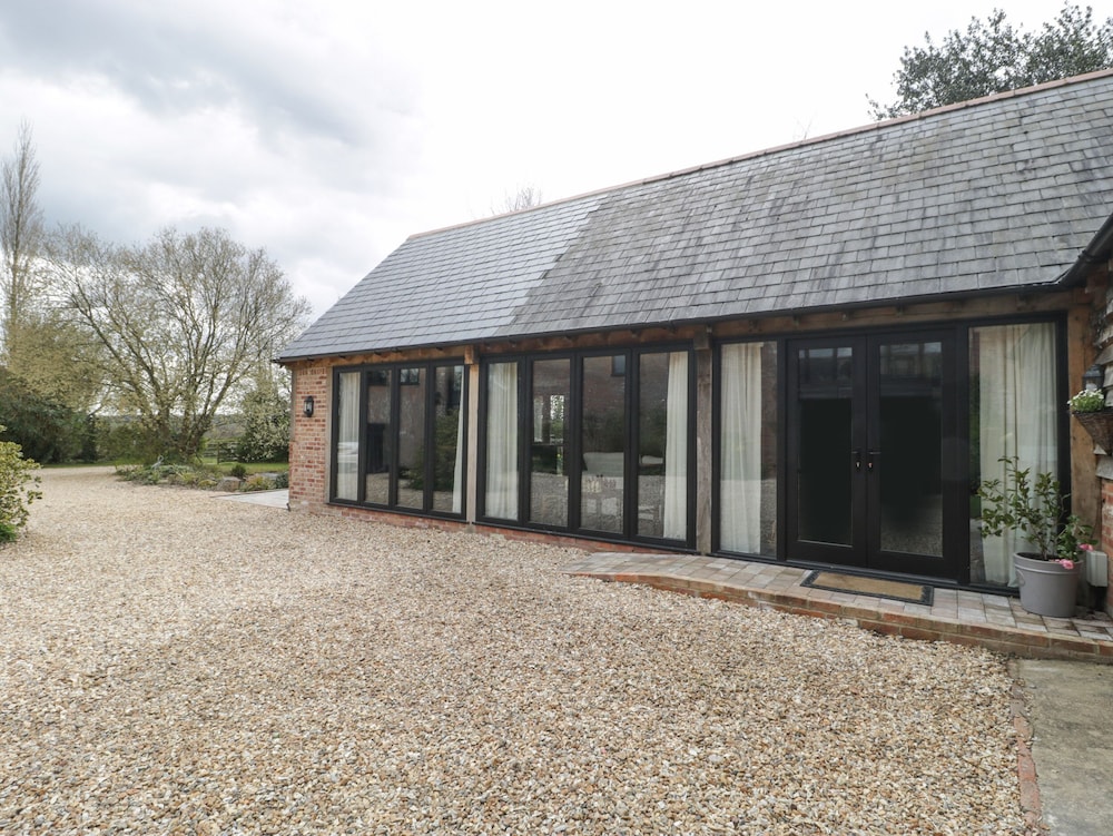 The Courtyard Hilltop Barn — Blandford Forum — photo 2