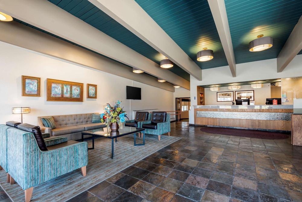 Turquoise Inn & Suites - photo 2