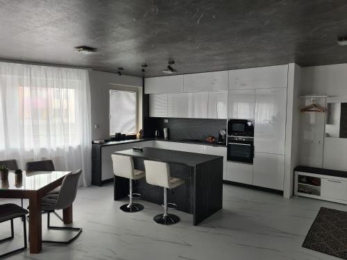 Apartmán Belezza priamo v centre — 4-Star Luxury Hotel in Liptovsky Mikulas, Slovakia
