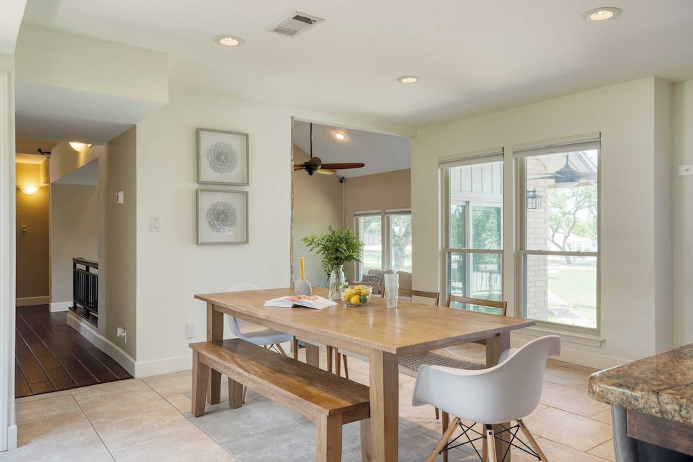 Travis by Avantstay Waterfront Lake Retreat - photo 11