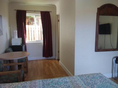 Fir Grove Motel - photo 22