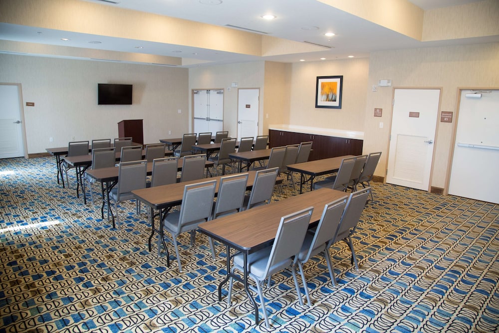 Hampton Inn & Suites McKinney - photo 45