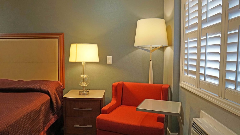 Del Mar Motel - photo 11