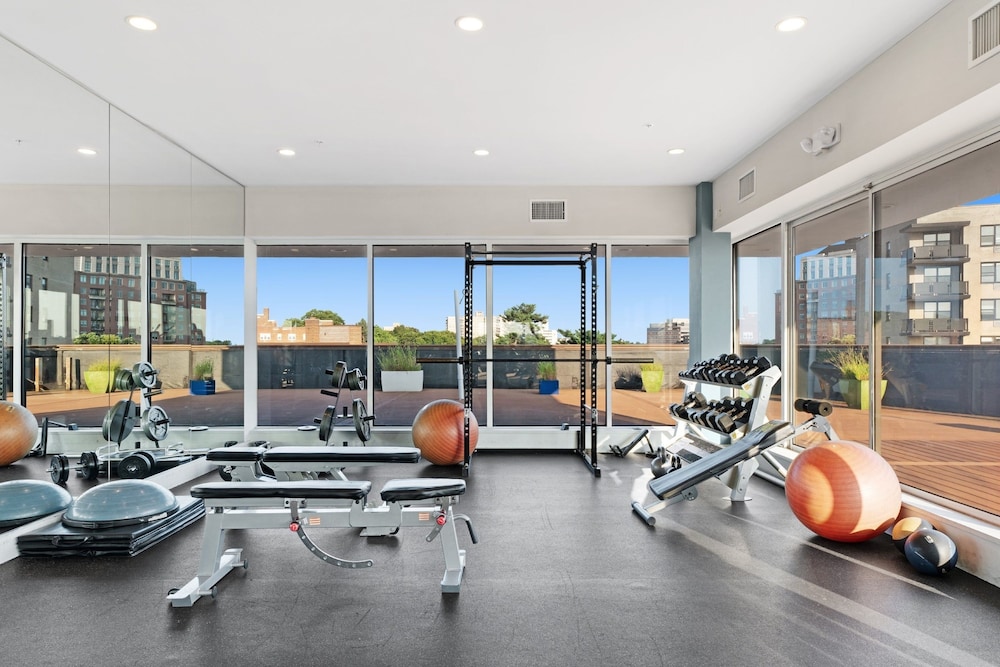 Global Luxury Suites on Prospect Street - photo 10