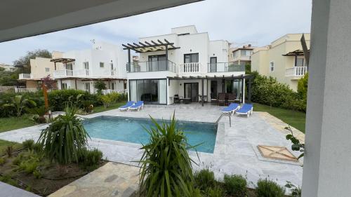 Villa Akasya with private pool — 4-Star Luxury Hotel in Bogazici, Turkey