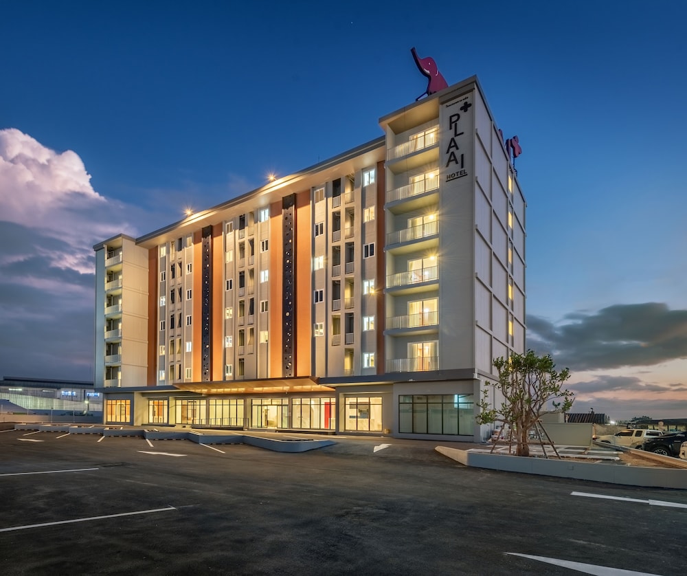 Plaai Plus Hotel Bowin in Pluak Daeng, Thailand