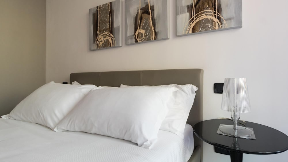 Italianway Easy Marcantonio dal Re 20 C — 4-Star Luxury Hotel in Milan, Italy