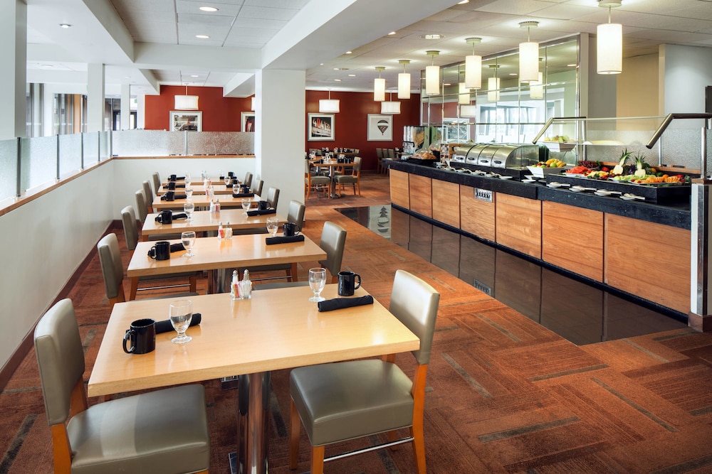 Four Points by Sheraton Los Angeles International Airport - photo 34