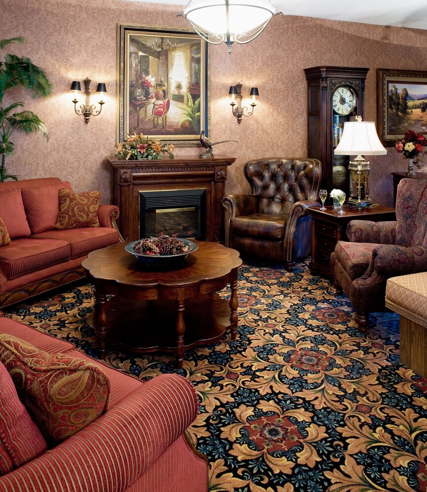 Grand Gateway Hotel - photo 2