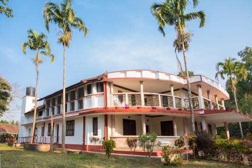 Bison Manor Country Retreat — hotel in Virarajendrapet