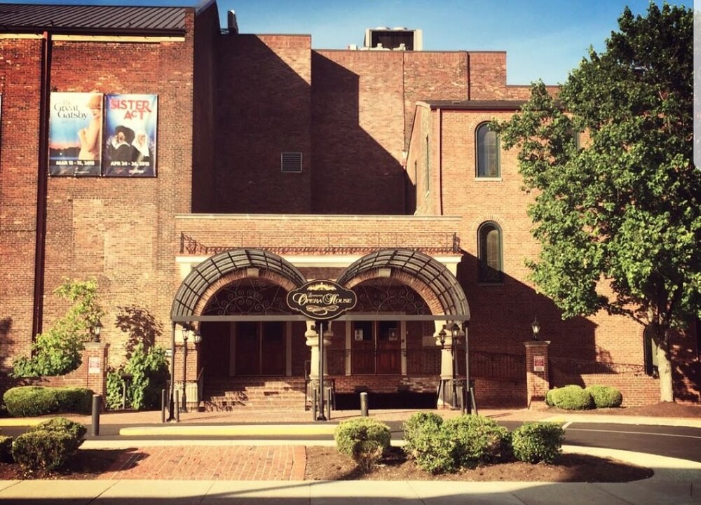 The Inn On Broadway - photo 39