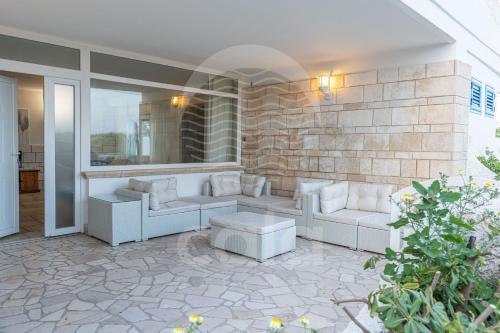 Villa Incanto Piano Terra Fronte mare By Cala Salento — 4-Star Luxury Hotel in Porto Cesareo, Italy