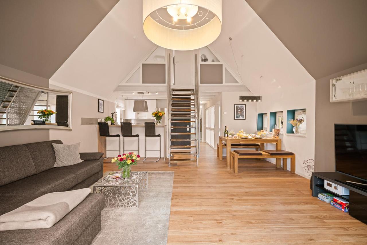 Ferien Wohlfuhlapartment Seekretzer Mit Priv Strandzugang in Friedrichshafen, Germany